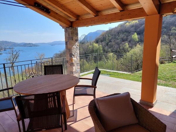 Pergola with a view of Lake Orta