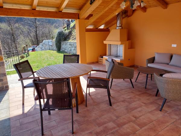 Covered terrace of Crandola on Lake Orta